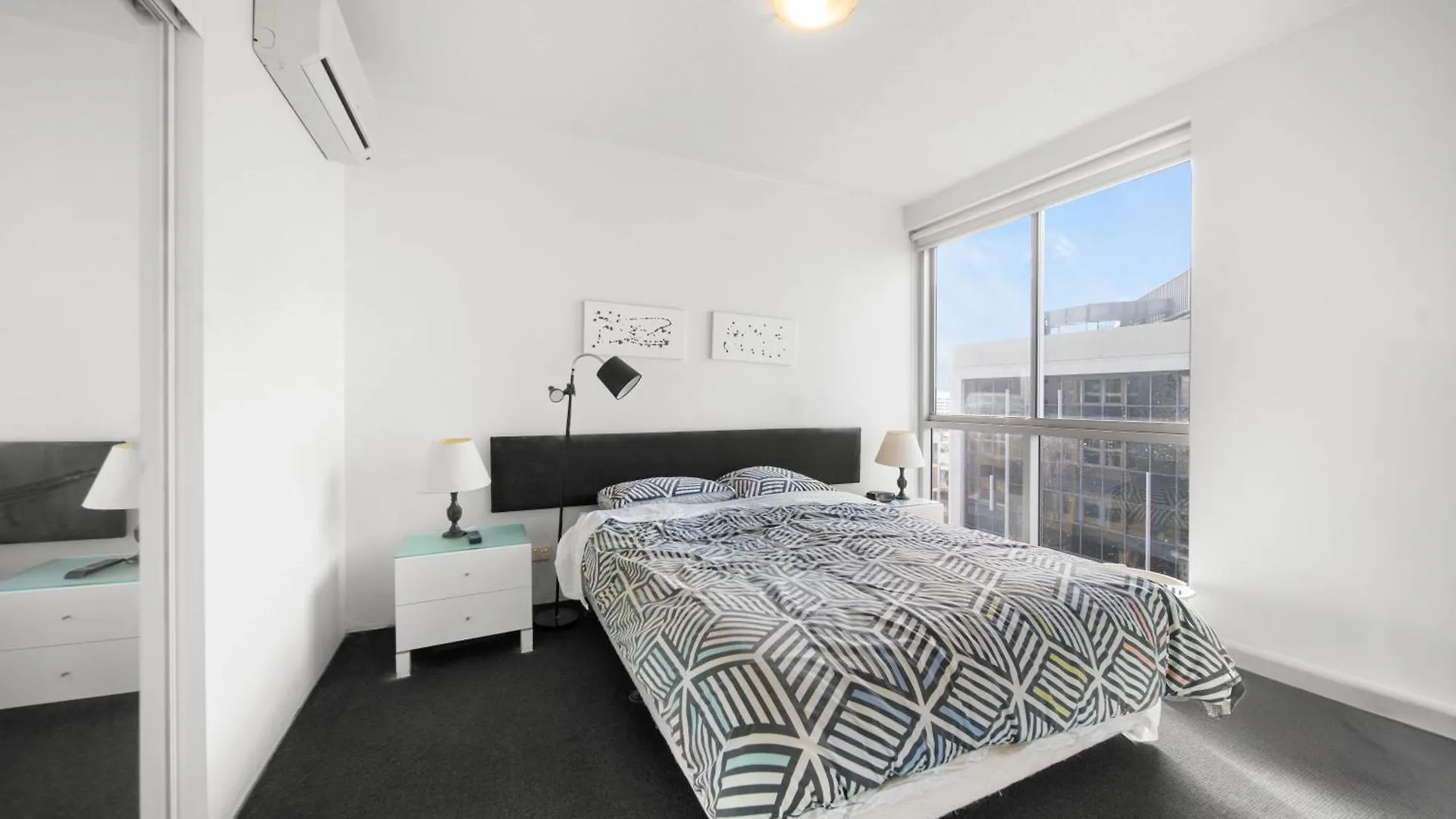 Oxygen Apartments Brisbane 4*,  Australia